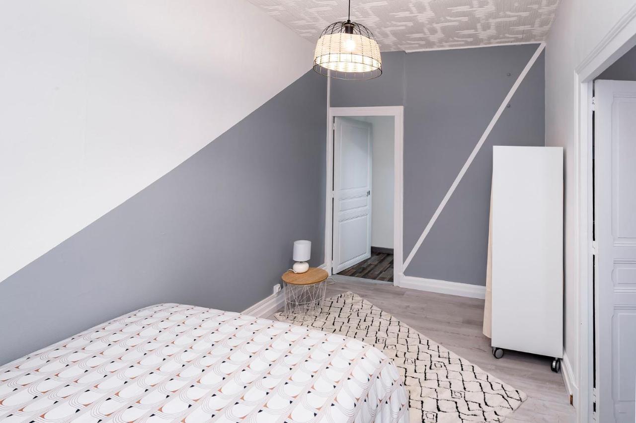 Ld-Location Hotel Montlucon Bagian luar foto
